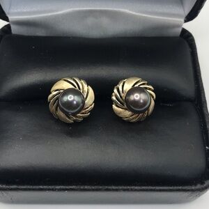 14k 14kt yellow gold Tahitian pearl stud Earrings